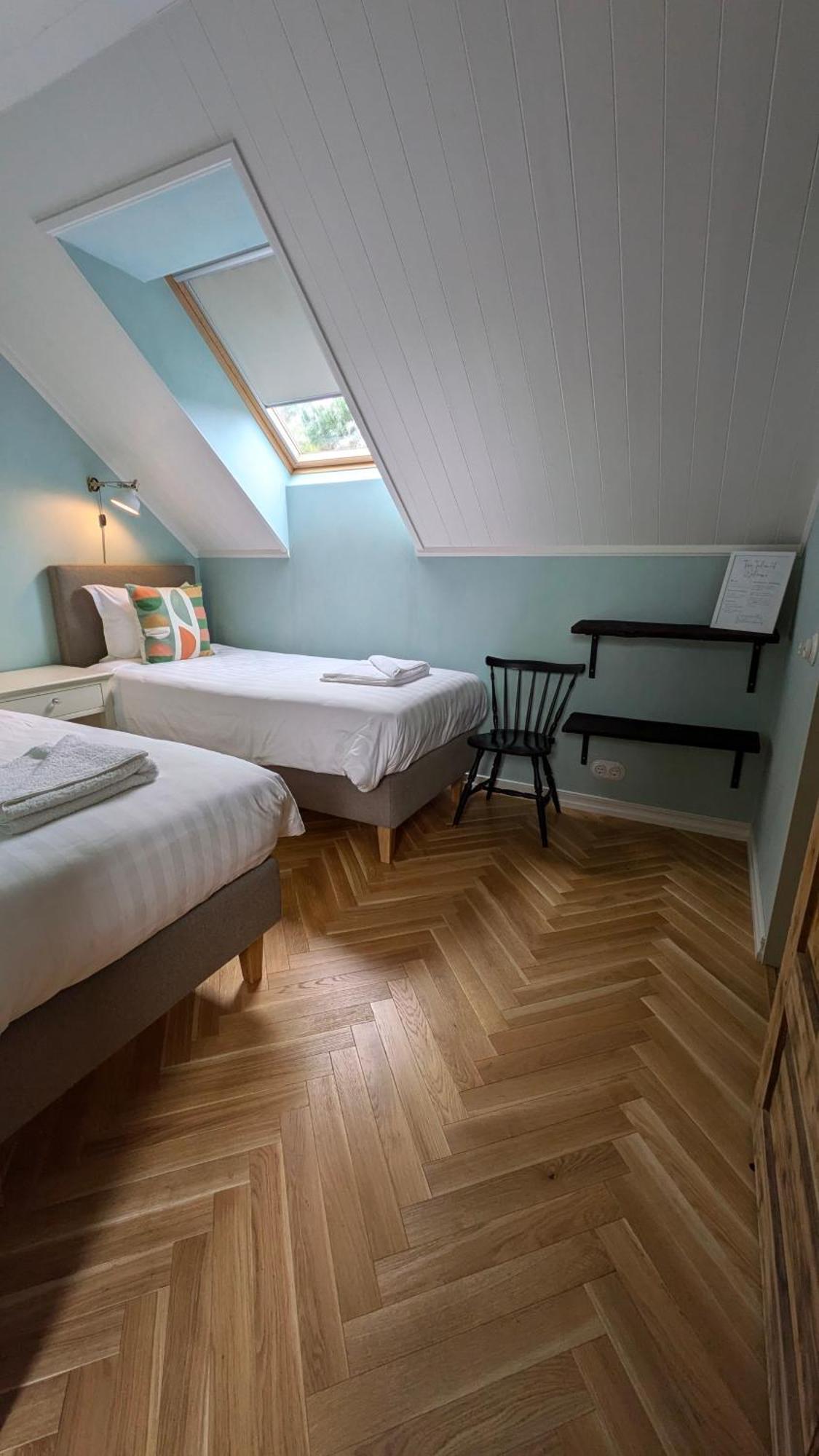Hotel Loo Kodu&Koeoek Muraste Habitación foto